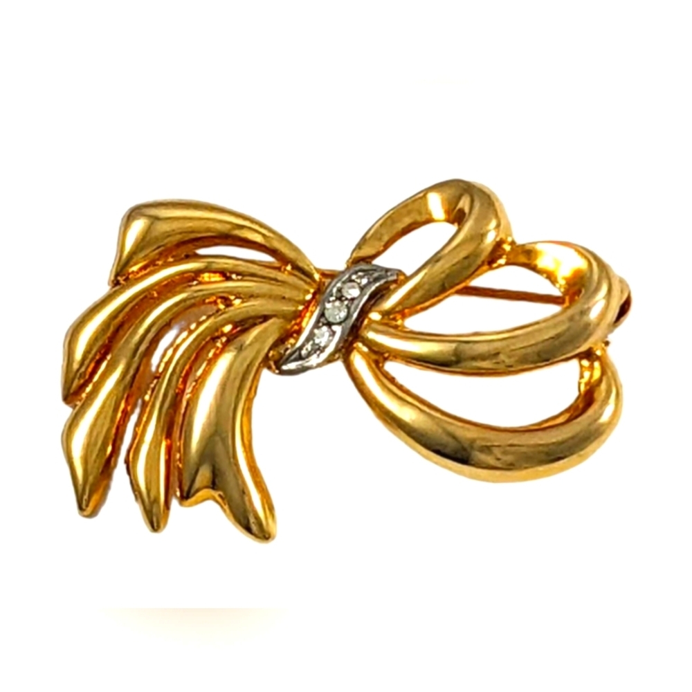 SWAROVSKI GOLD TONE BOW BROOCH WITH CLEAR CRYSTALS! LIKE NEW CONDITION